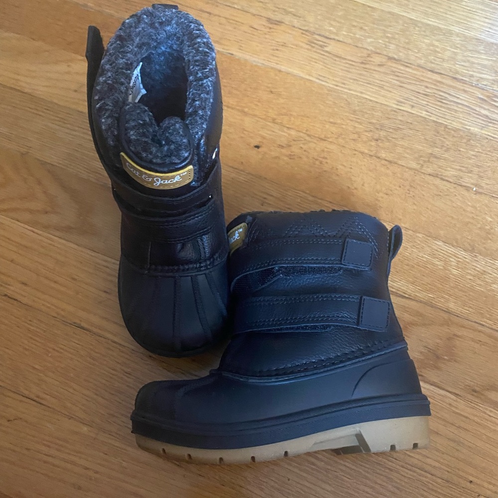 Snow Boots